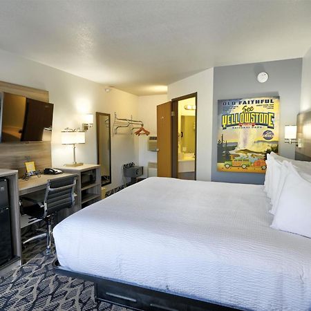Travelodge By Wyndham Gardiner Yellowstone Park North Entr Exterior foto